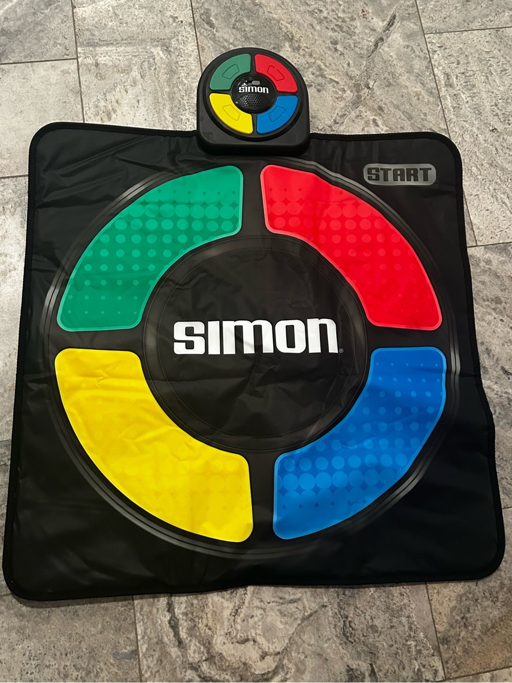 Party game mat (Simon) new without box/tags